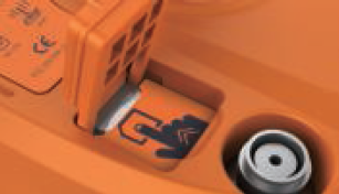 Nano SIM卡插槽 Nano SIM卡插槽